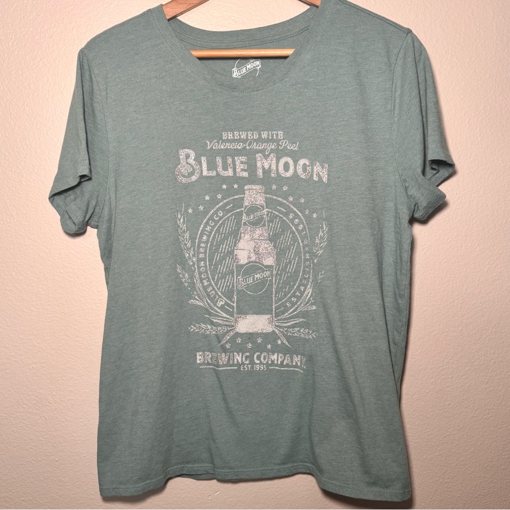 Lucky Brand Blue Moon Graphic Tee Large Light Blue Sparkle Logo T-Shir